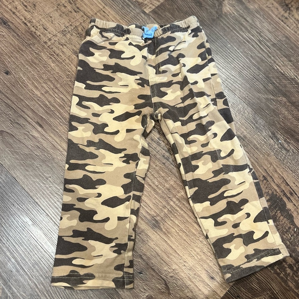 Carter’s 24 months pants
